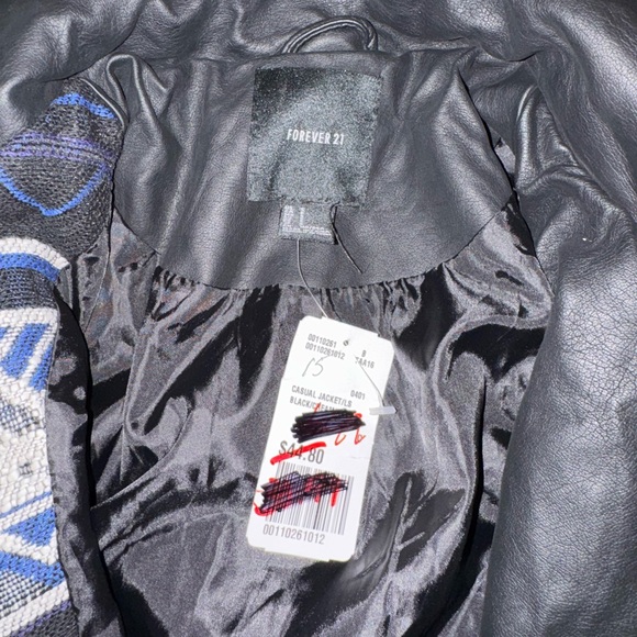 Vintage Forever 21 Black and Blue Aztec Pattern Vegan Leather Jacket NWT S - Picture 3 of 7